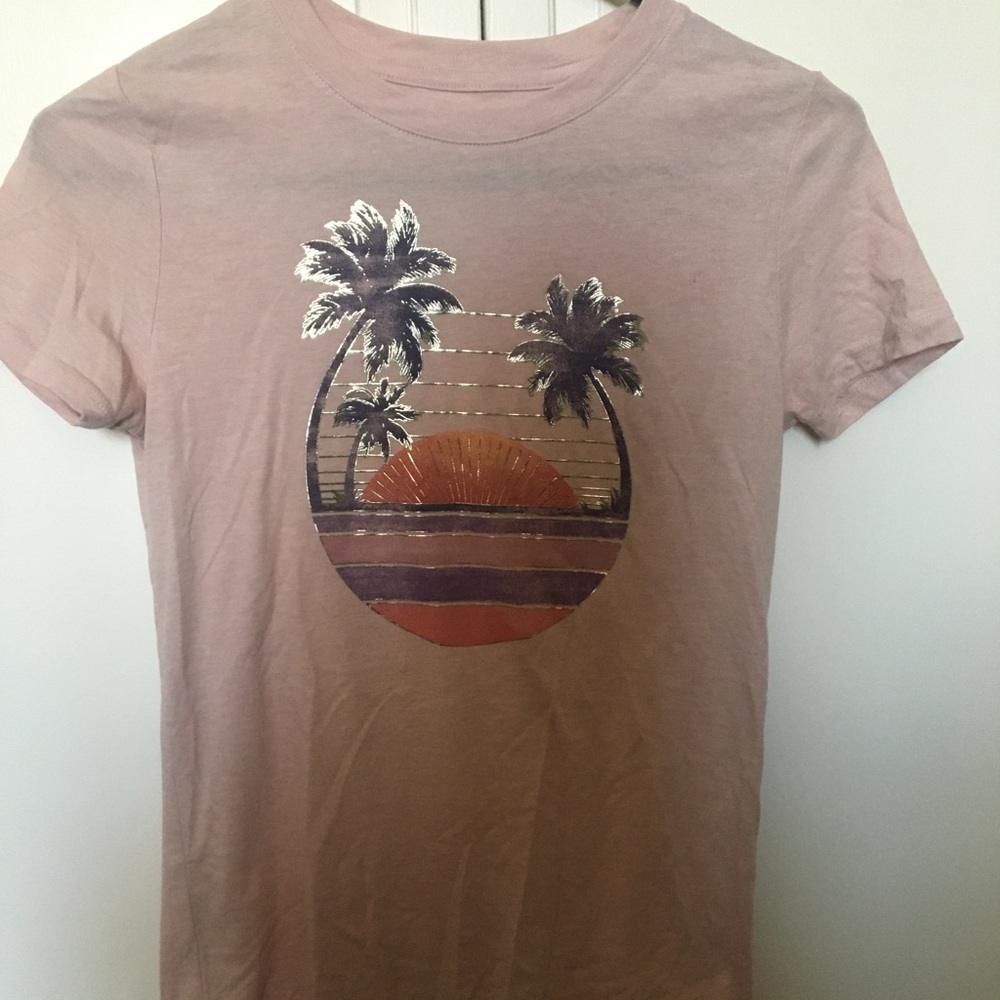 Women’s Light Pink Graphic Tee